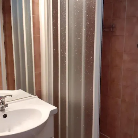 4 Pers Au Sauze Avec Balcon Et Parking - Fr-1-165a-114 דירה Enchastrayes